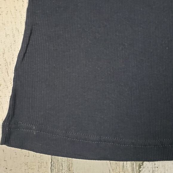 NWOT Point Sportswear Dark Gray Ribbed Racerback Tank Top Women's Size Medium - Picture 2 of 9